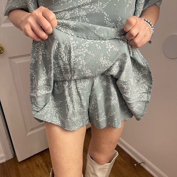 Princess Polly the Louie Romper Sage - Picture 10 of 10